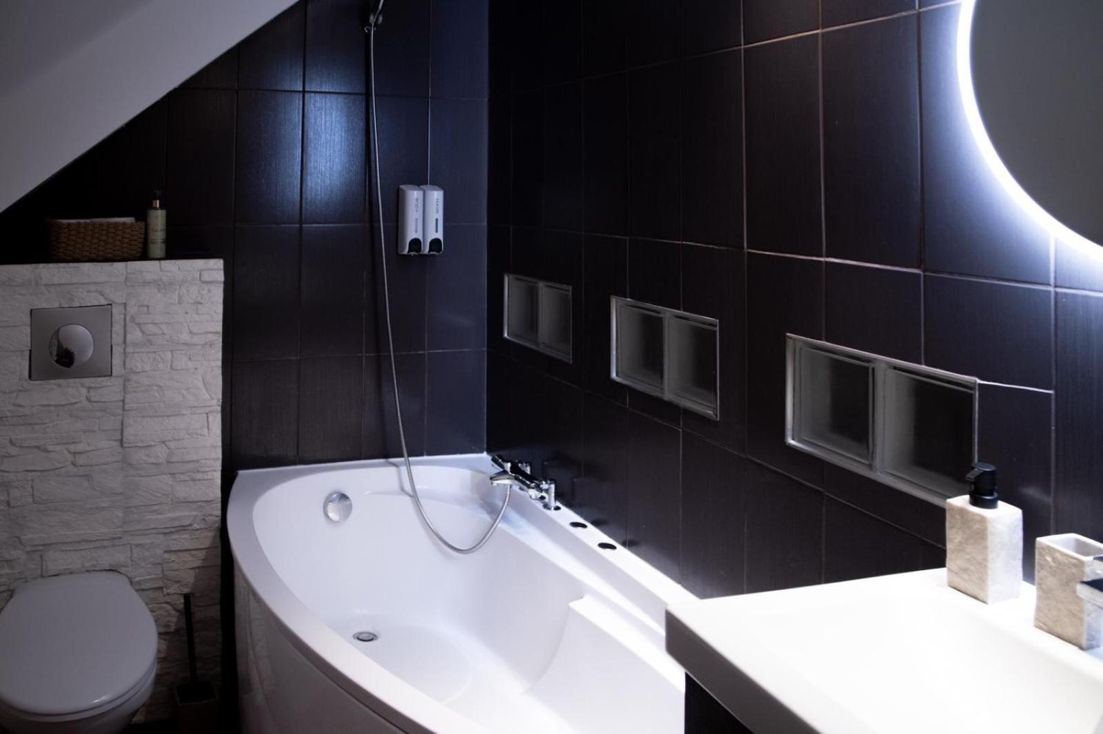 Muraille Du Chateau Avec Jacuzzi Nemours Eksteriør billede